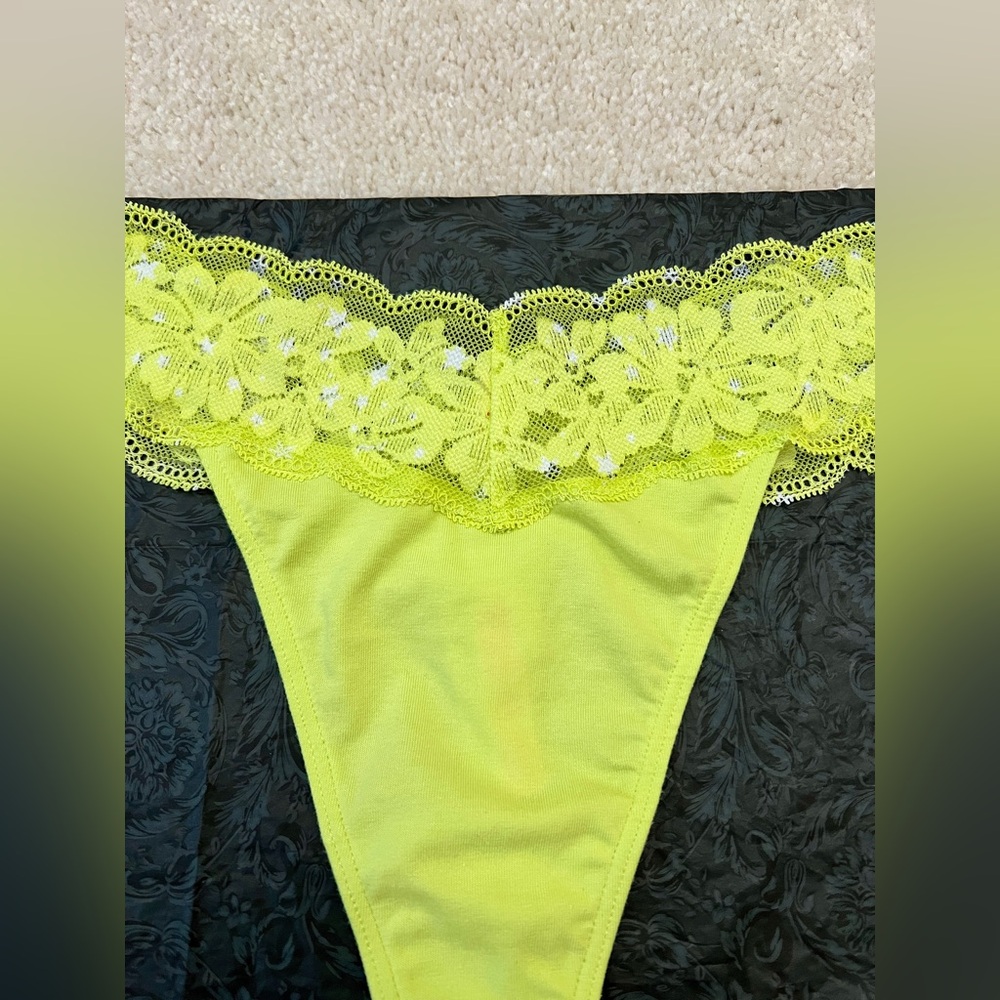 New Victoria's Secret PINK yellow polka dot Lace Waist thong panties VS Large L - Picture 2 of 3